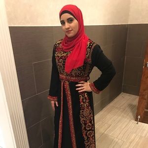 Meet your Posher, Fatima